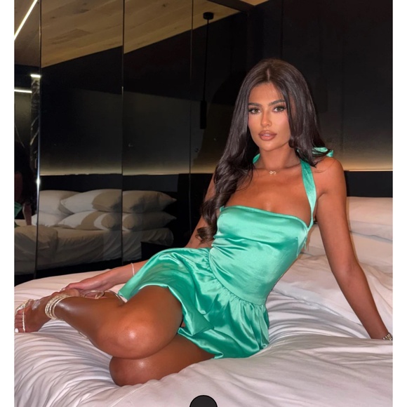 Sorelle uk Tilly dress emerald - Picture 1 of 3